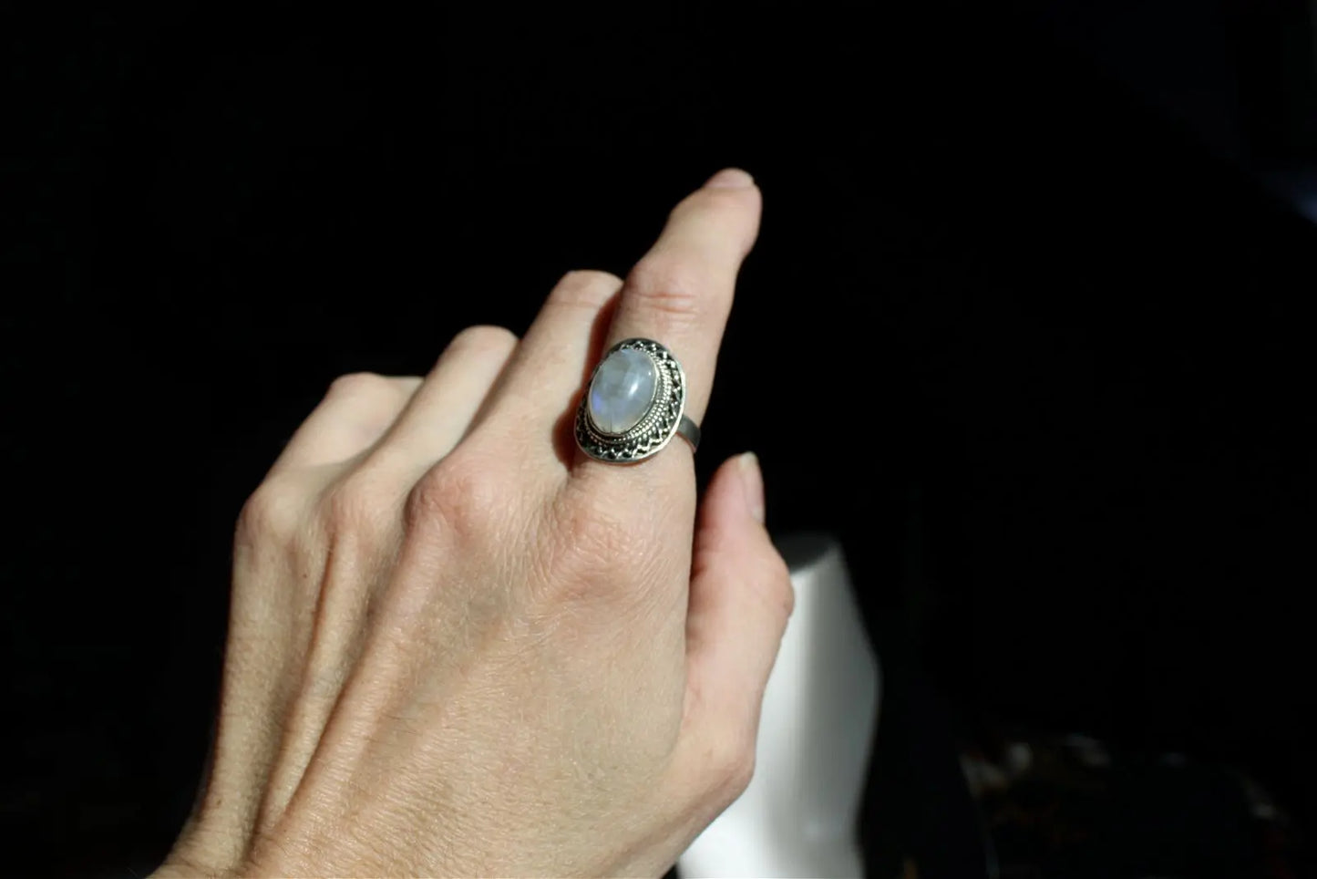 Bague labradorite blanche t. 54 - Aurore Lune
