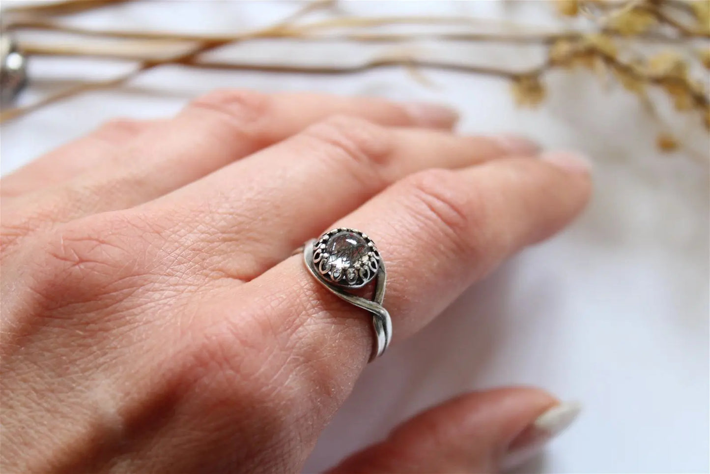 Bague réglable avec quartz tourmaliné - Aurore Lune