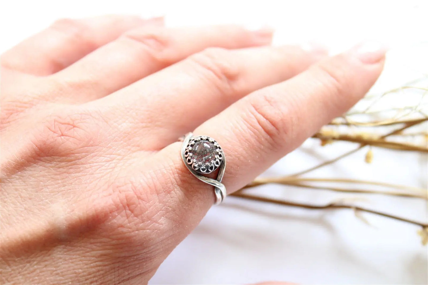 Bague réglable avec quartz tourmaliné - Aurore Lune
