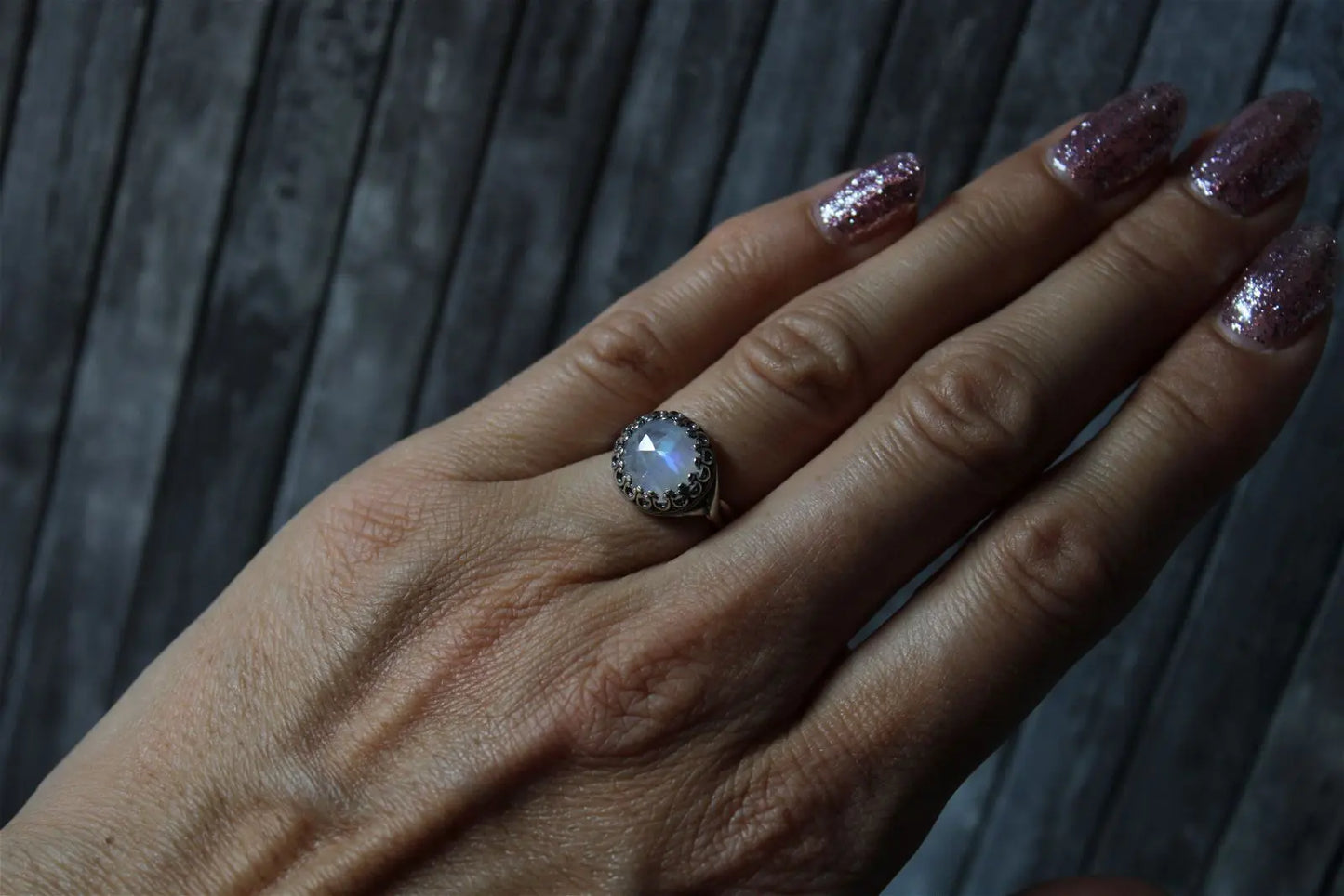 Bague réglable labradorite blanche - C- T 50 et plus- réglable en écartant - Aurore Lune