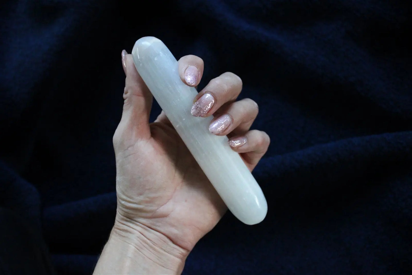 Bâton massage en sélénite - Aurore Lune