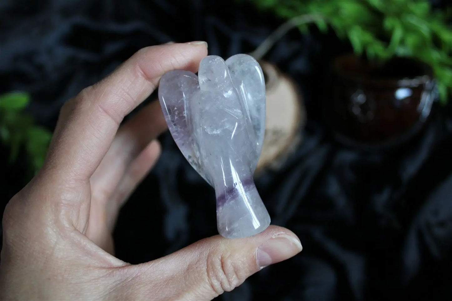Bébé ange en améthyste 6.5 cm de haut - Aurore Lune