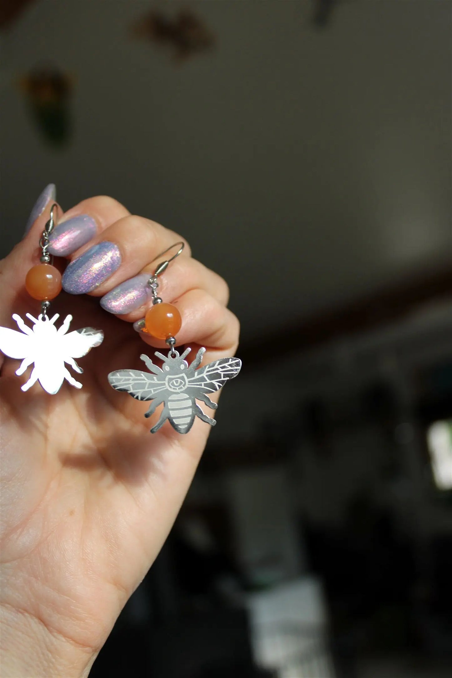 Boucles d'oreilles cornalines et bourdons tout inox - Aurore Lune