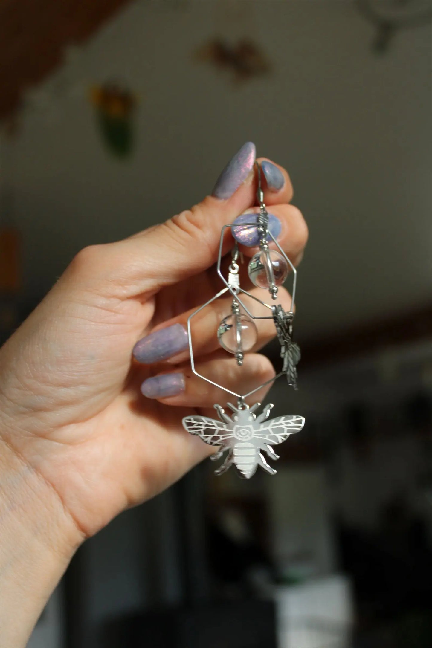 Boucles d'oreilles cristal de roche et bourdons tout inox - Aurore Lune