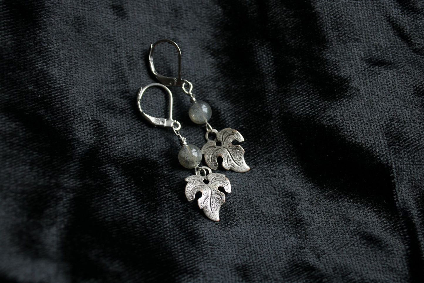Boucles d'oreilles elfiques labradorite * Givre d'Ether * - Aurore Lune