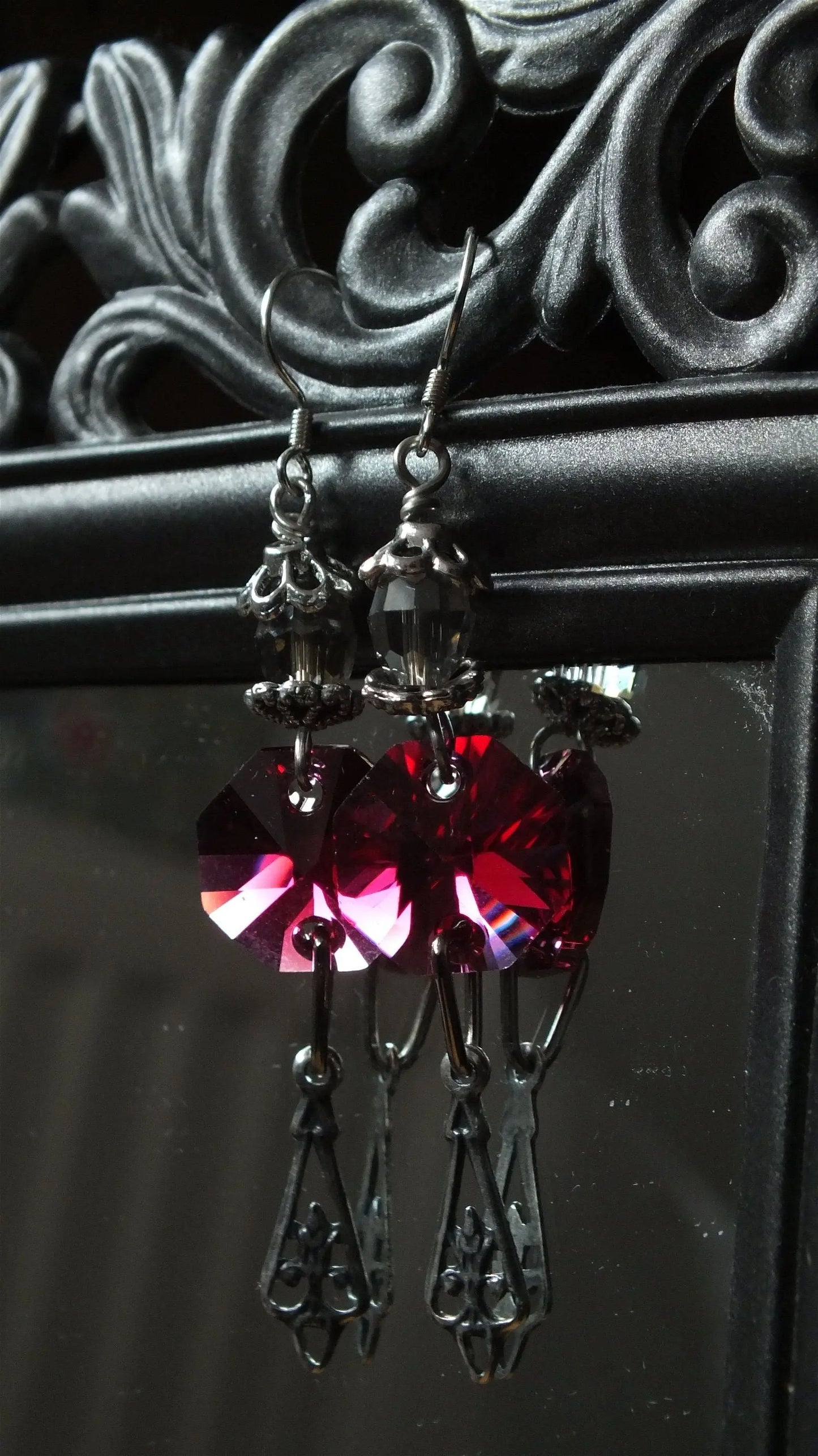 Boucles d'oreilles fantaisie couleur rouge rose - Aurore Lune