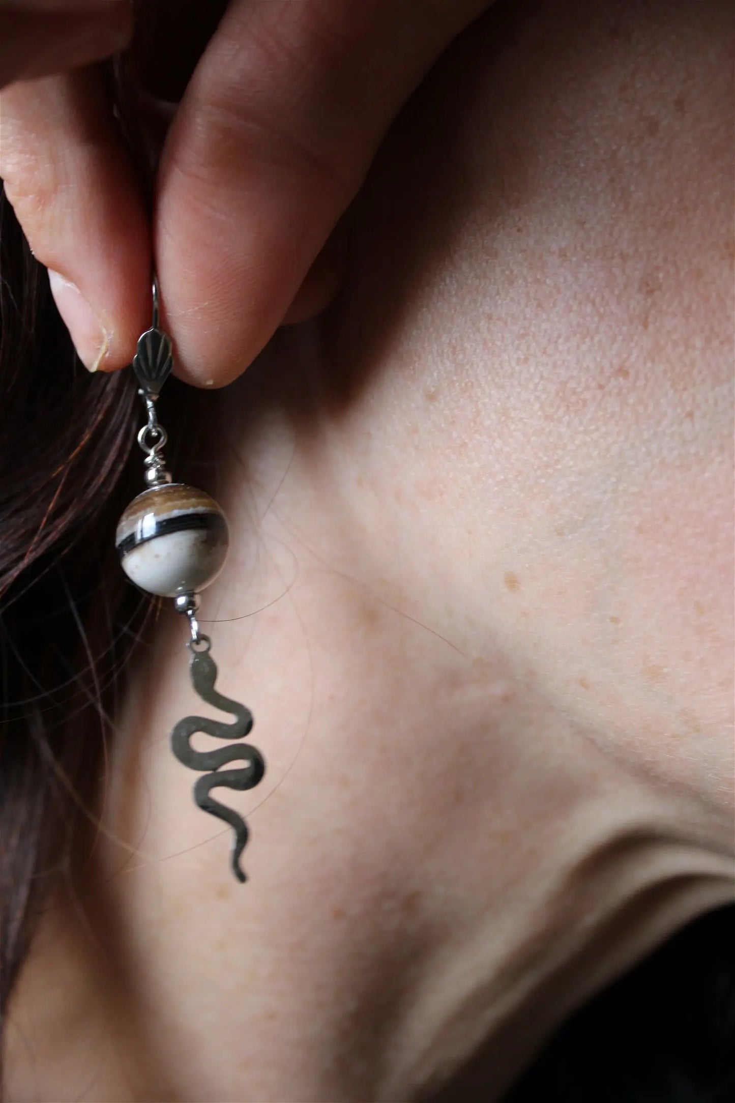 Boucles d'oreilles serpents et agates - Aurore Lune