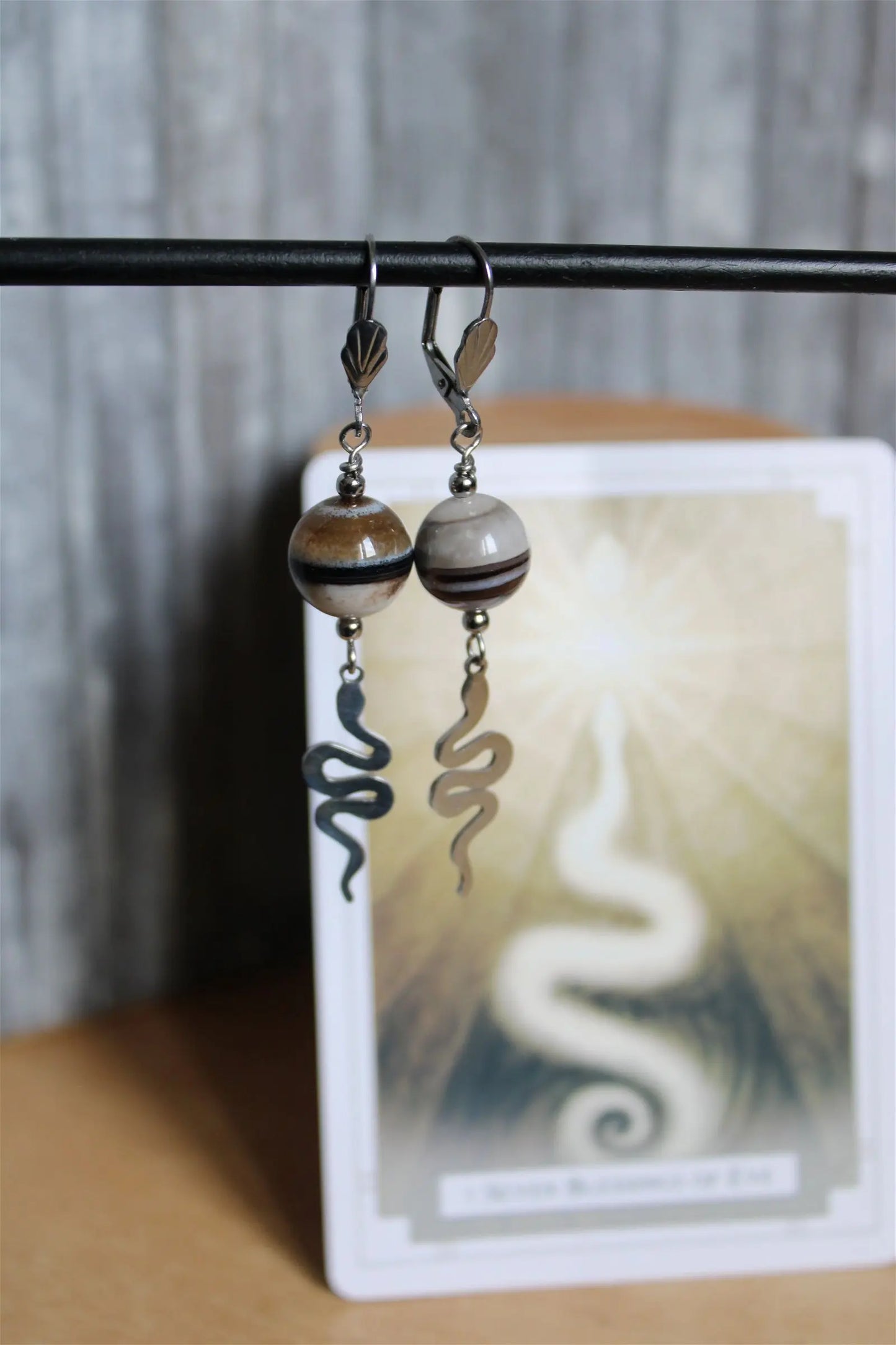 Boucles d'oreilles serpents et agates - Aurore Lune