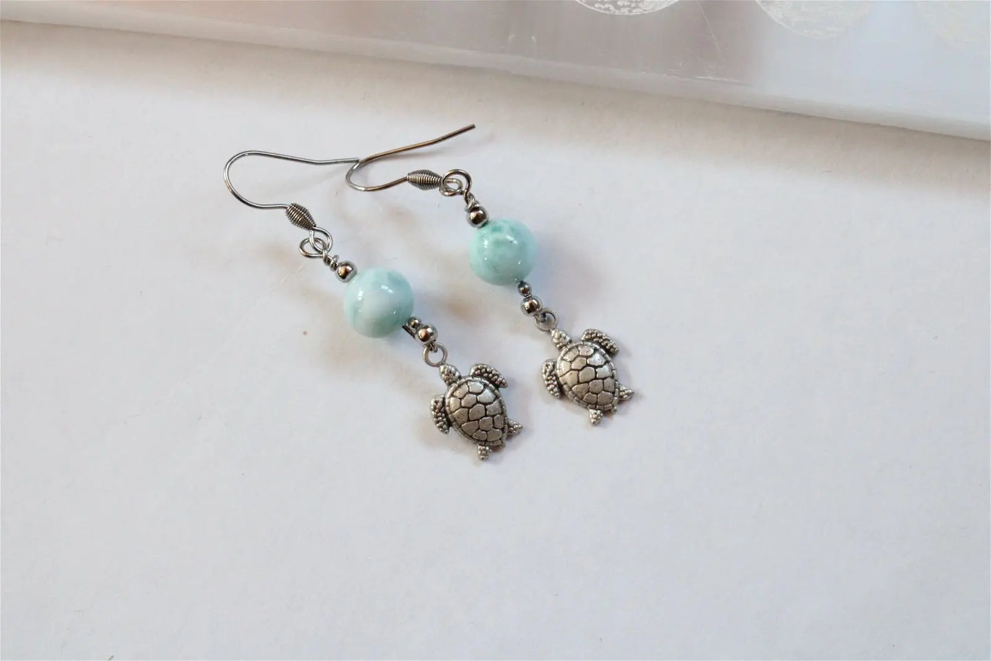 Boucles d'oreilles tortues avec larimars - Aurore Lune