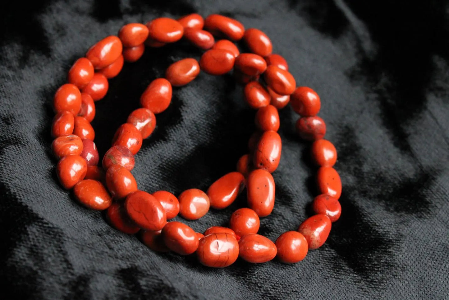 Bracelet élastiqué en jaspe rouge poignet fin à moyen - Aurore Lune