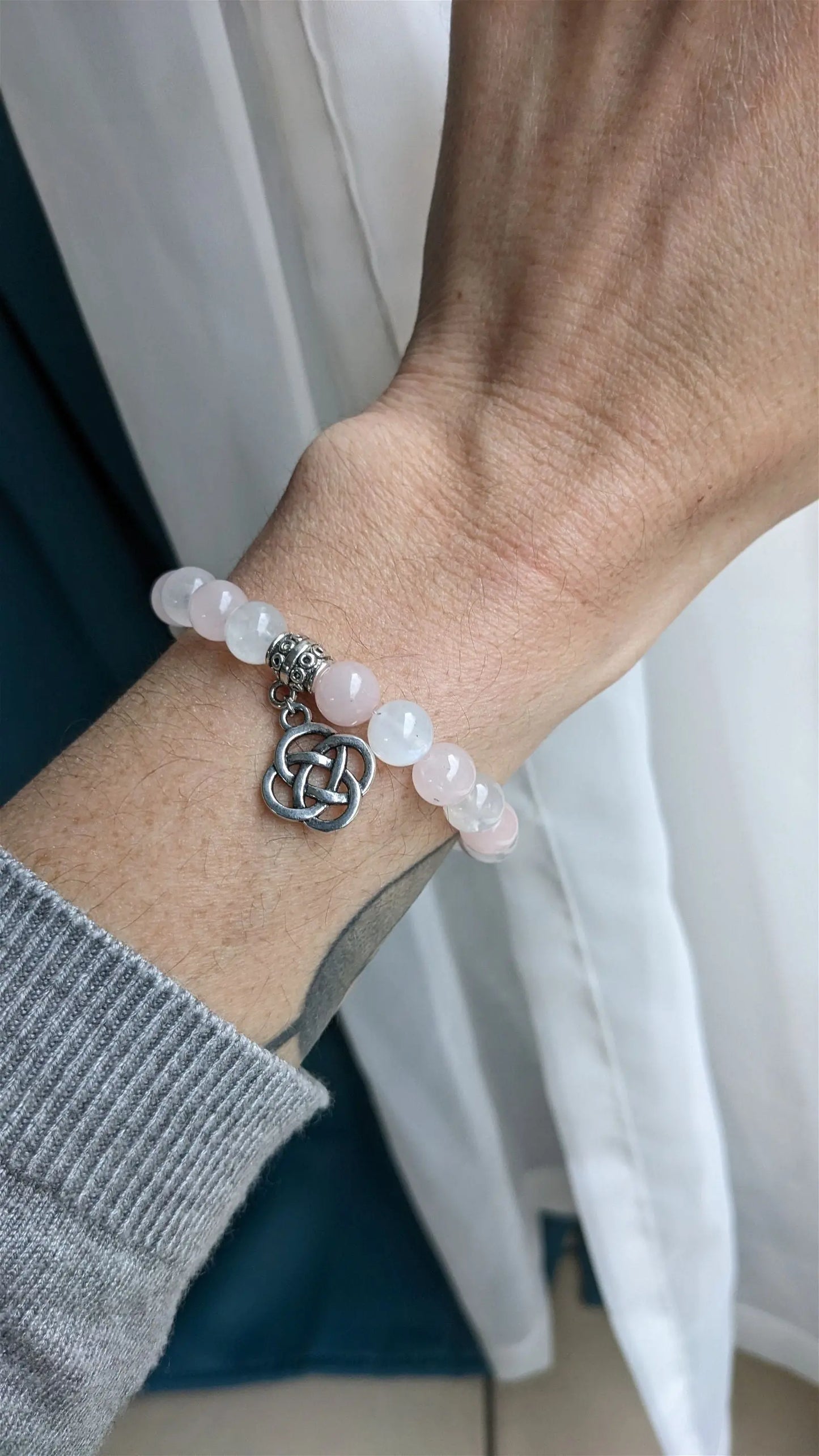 Bracelet élastique quartz rose labradorite blanche poignet fin - Aurore Lune