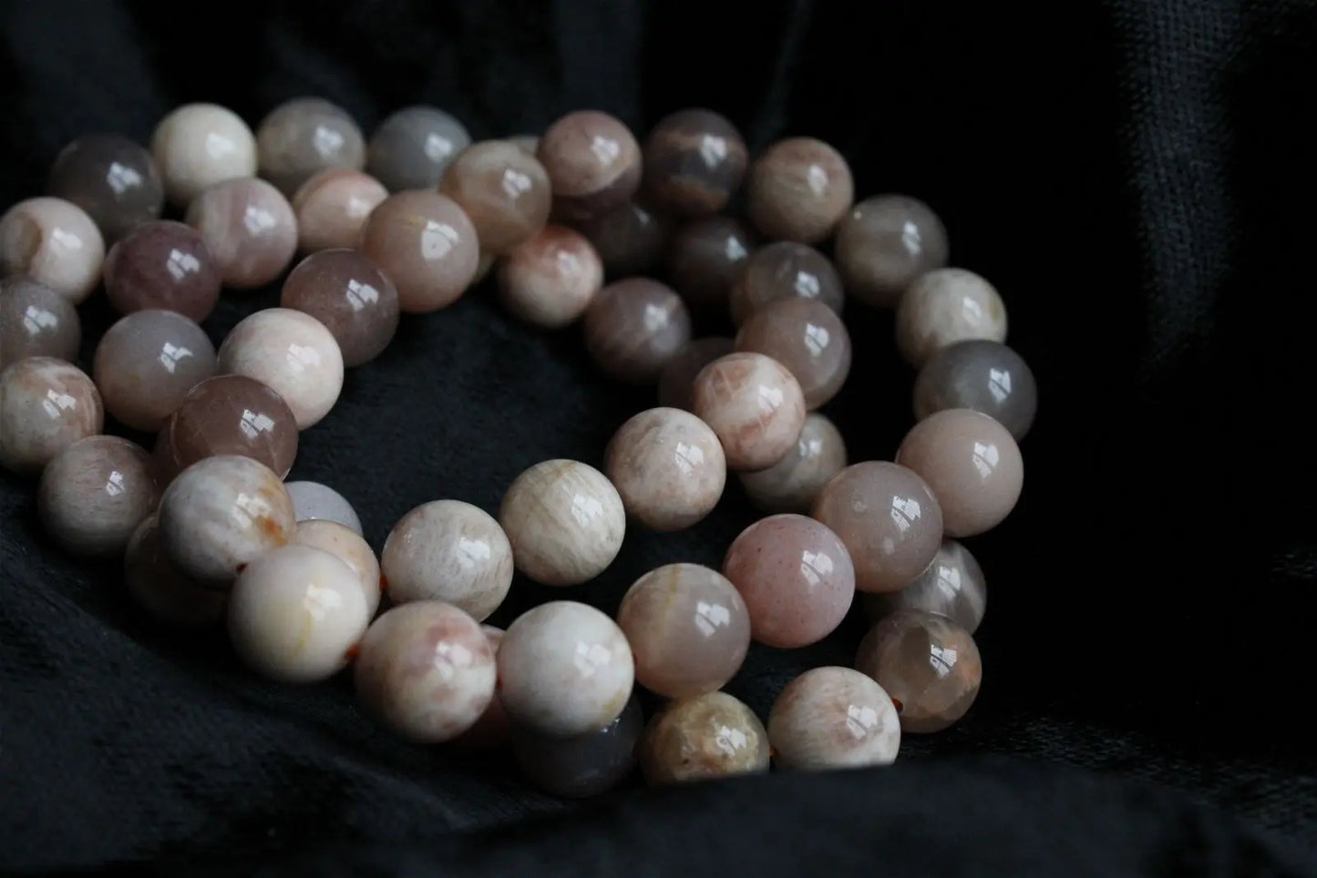 Bracelet en pierres de lune et soleil poignet fin ou moyen - Aurore Lune