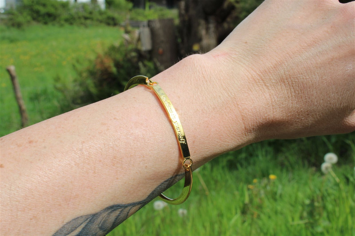 Bracelet inox "believe in yourself" doré CROIS EN TOI - Aurore Lune