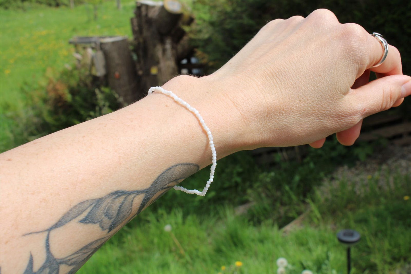 Bracelet labradorite blanche à facettes poignet large ou moyen - Aurore Lune