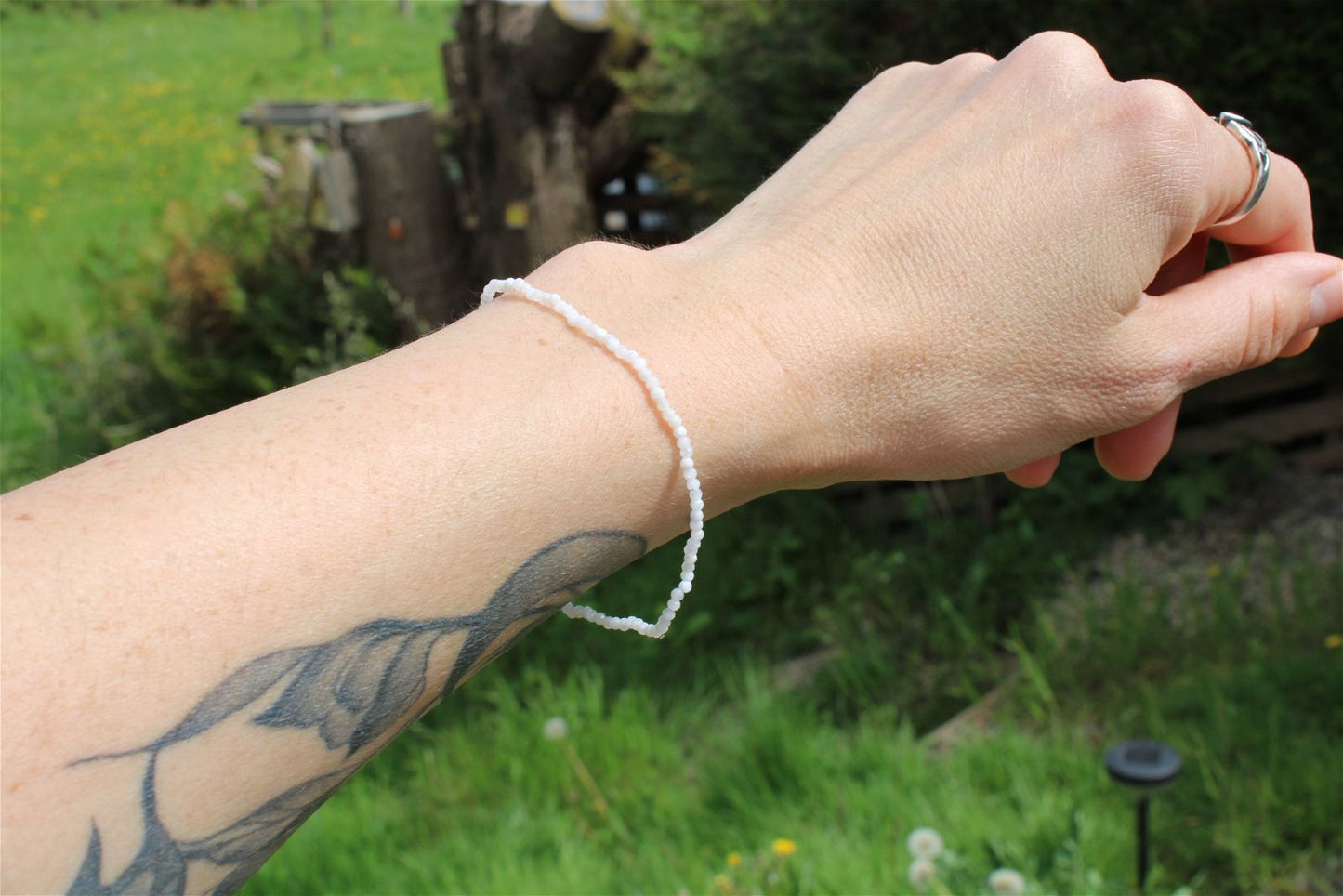 Bracelet labradorite blanche à facettes poignet large ou moyen - Aurore Lune