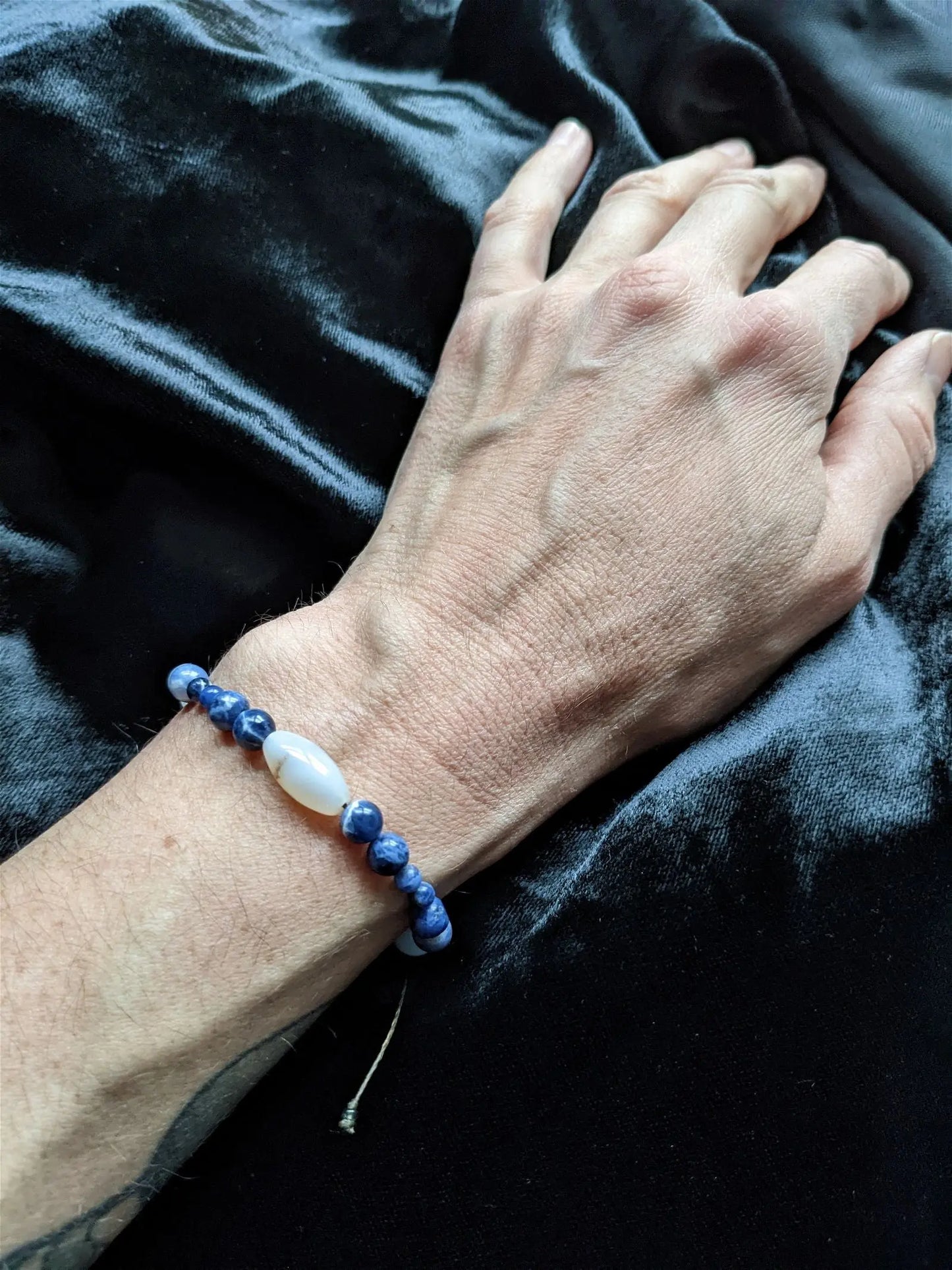 Bracelet réglable agates et sodalites - Aurore Lune