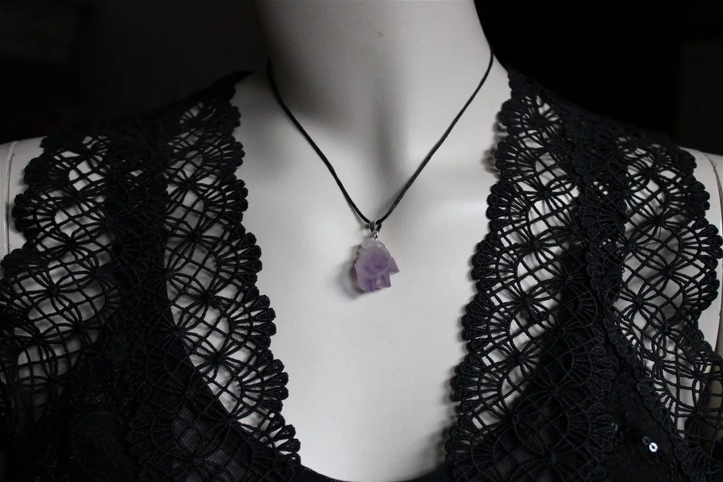 CADEAU Collier améthyste brute dès 35 € d'achats - Aurore Lune