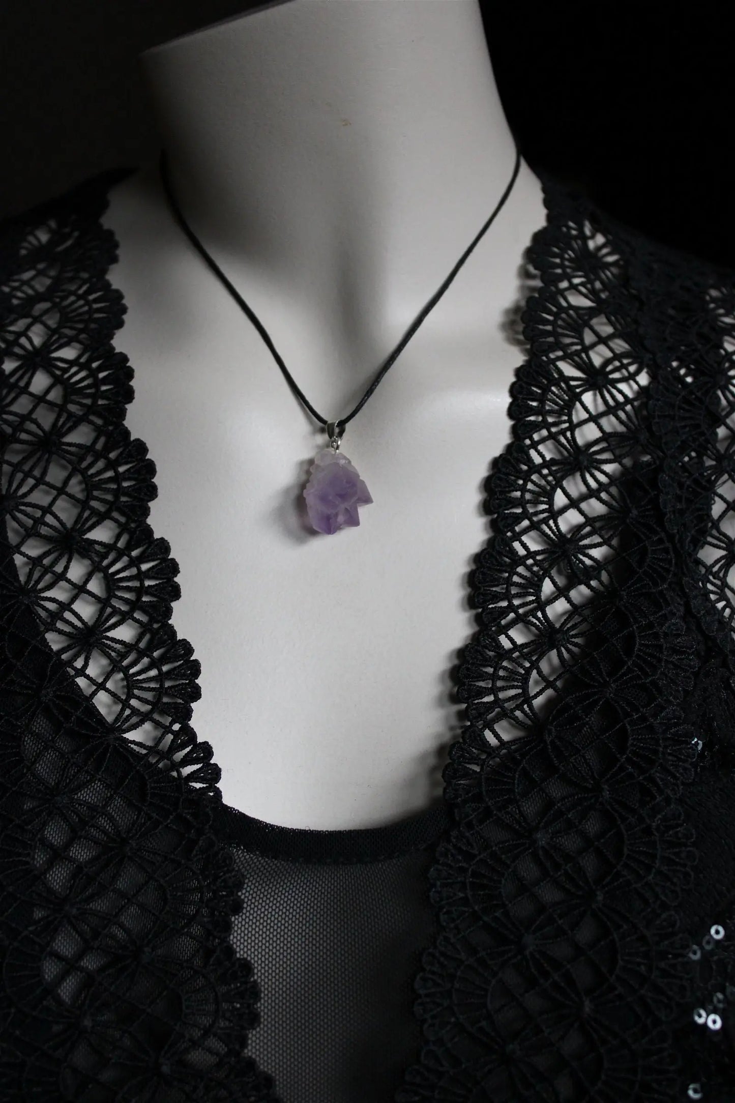 CADEAU Collier améthyste brute dès 35 € d'achats - Aurore Lune