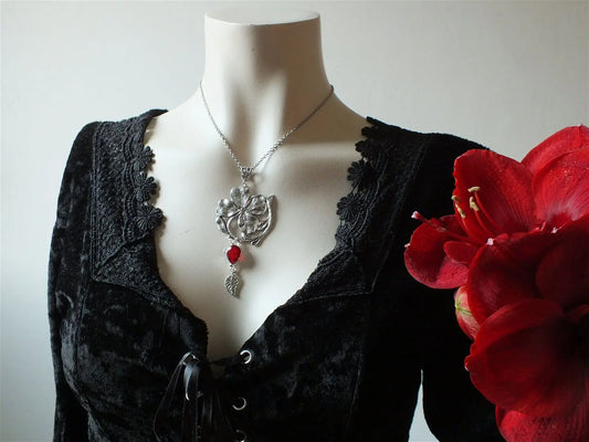 COLLECTION ROUGE *Collier trèfle - Aurore Lune