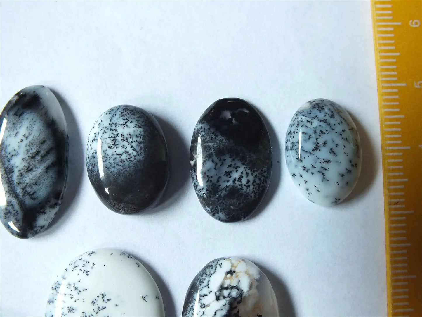 Cabochon d'opale à dendrites Création ou merlinite - Aurore Lune