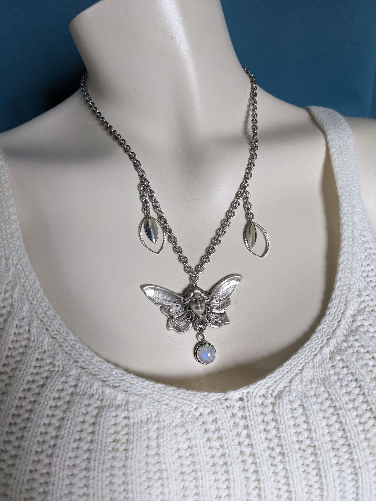 Collier Baroque labradorite blanche*Quand les Anges veillent* - Aurore Lune
