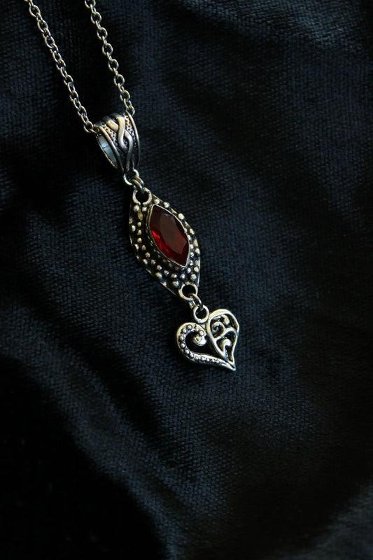 Collier avec fausse pierre rouge sang - Aurore Lune