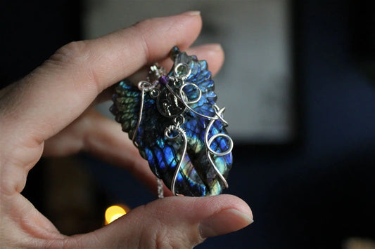 Collier avec labradorite ailes d' ange - Aurore Lune