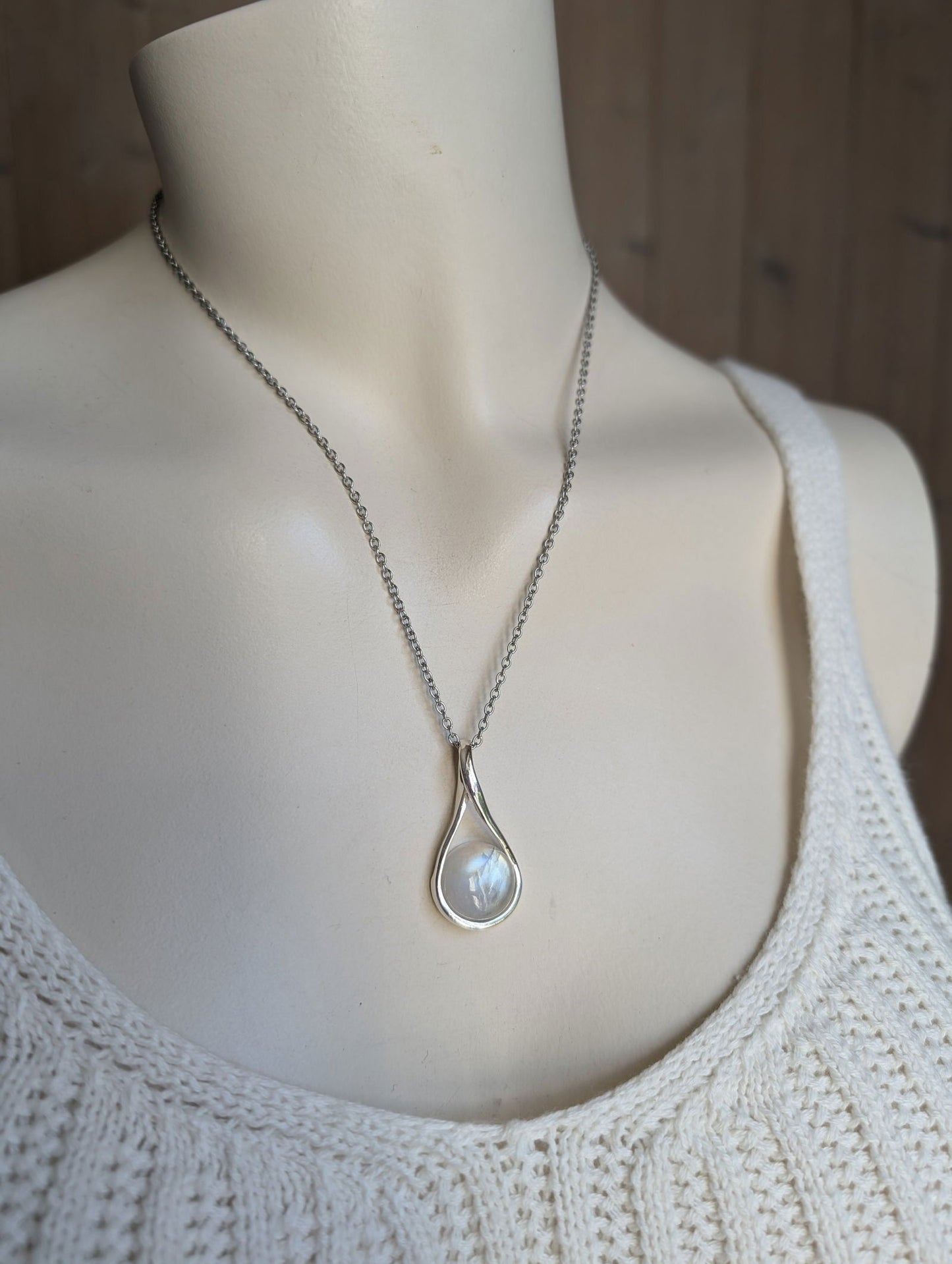 Collier avec labradorite blanche pierre de lune arc-en-ciel - Aurore Lune