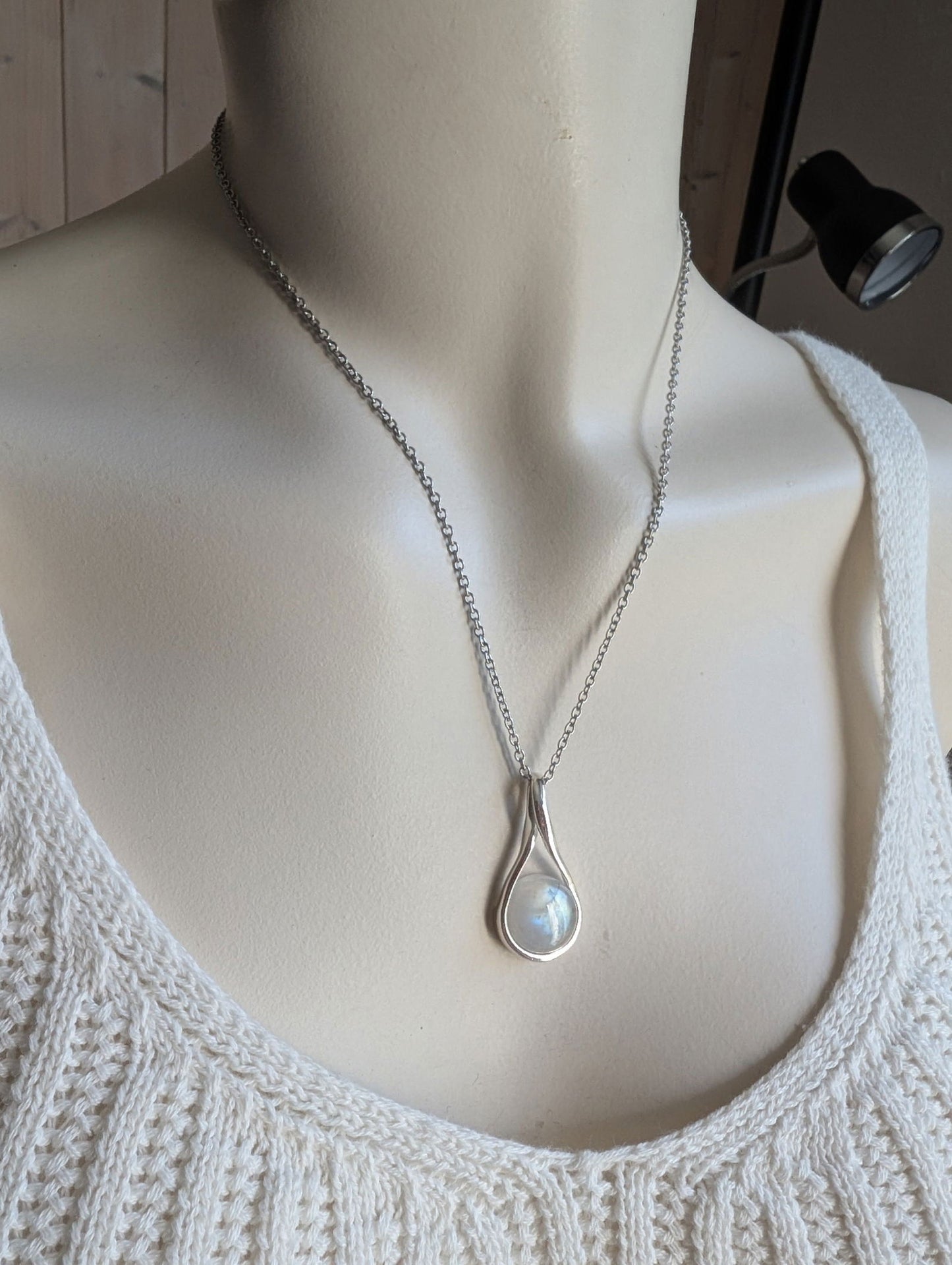 Collier avec labradorite blanche pierre de lune arc-en-ciel - Aurore Lune