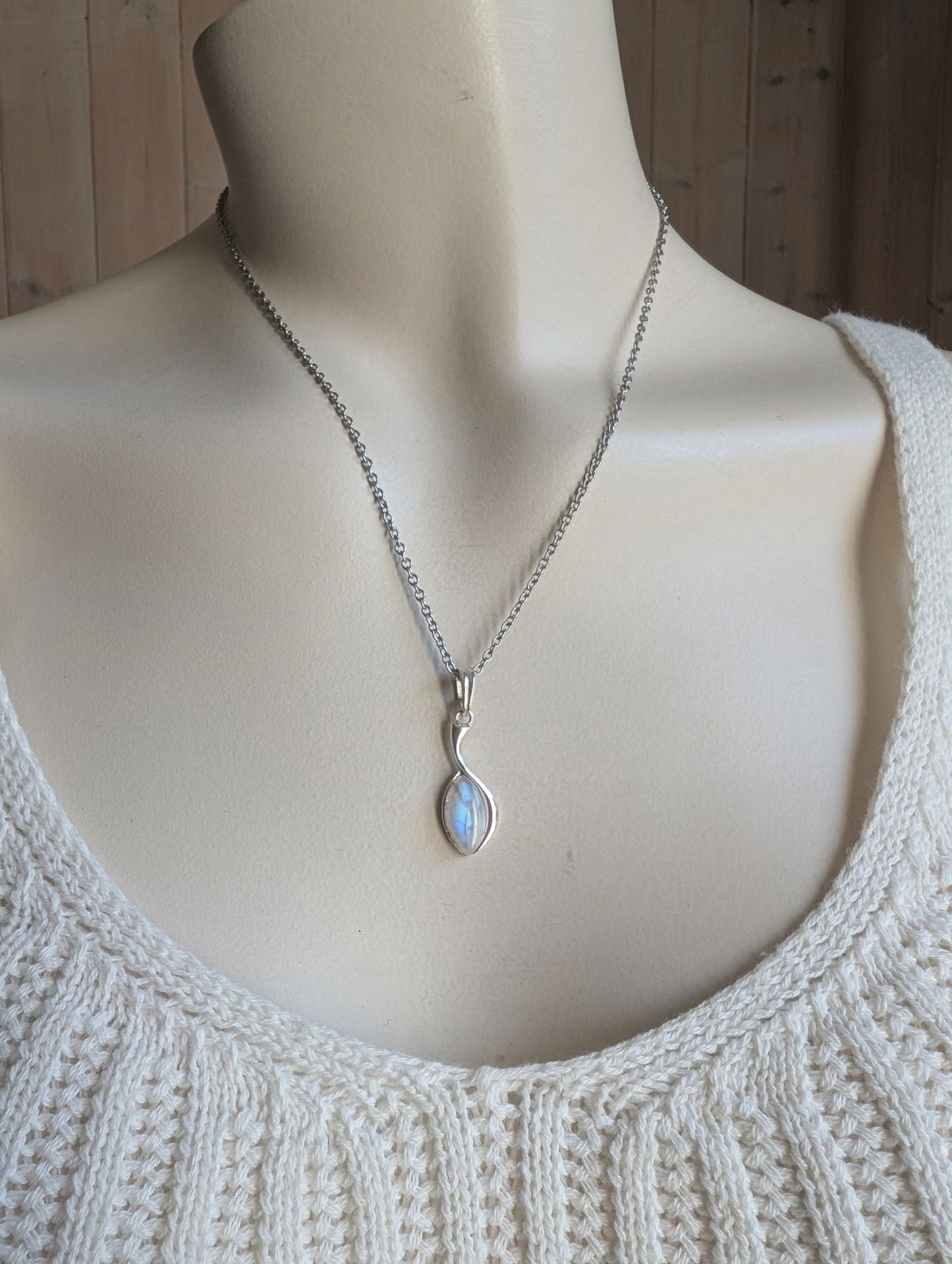 Collier avec labradorite blanche pierre de lune arc-en-ciel - Aurore Lune