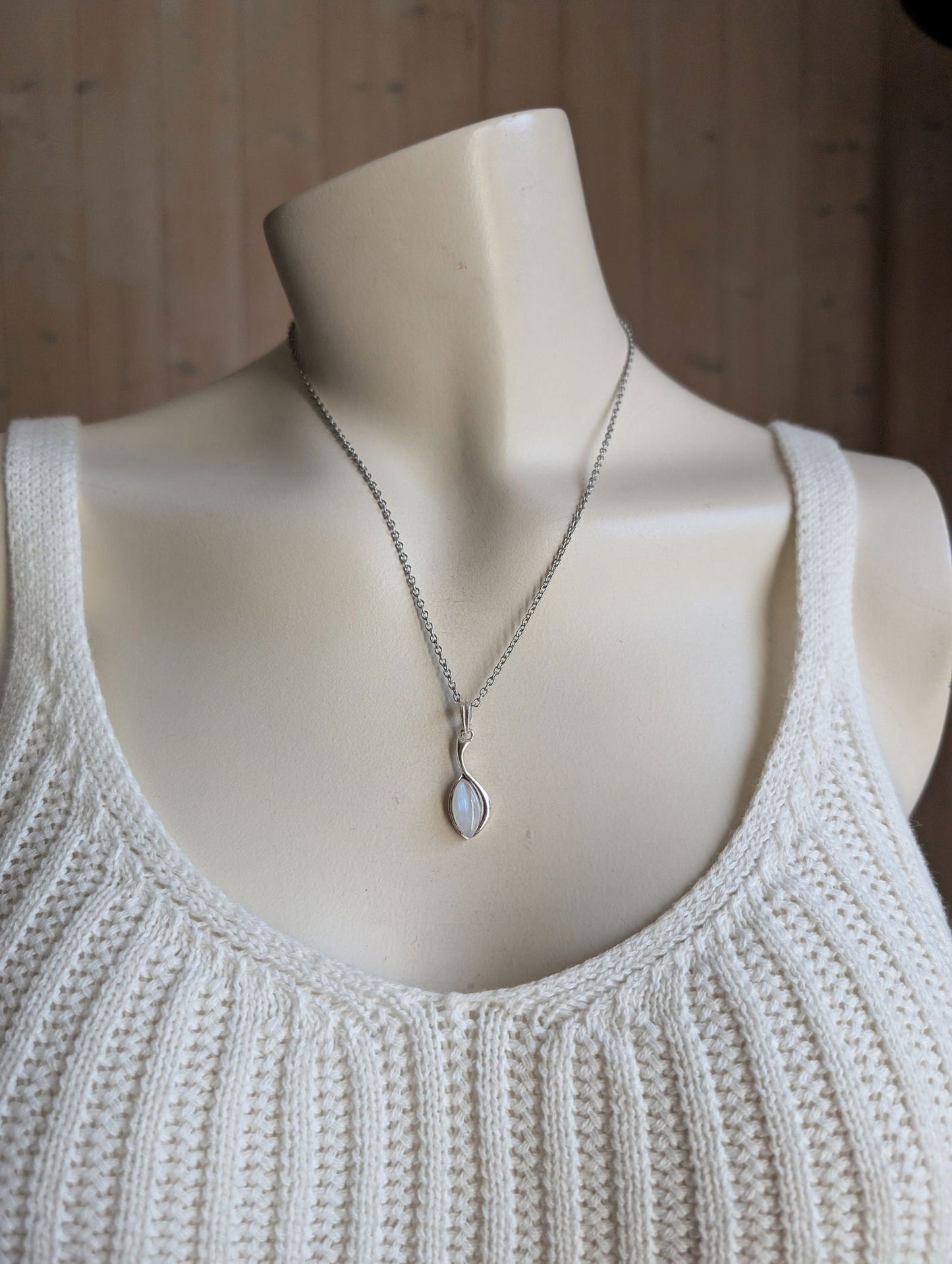 Collier avec labradorite blanche pierre de lune arc-en-ciel - Aurore Lune
