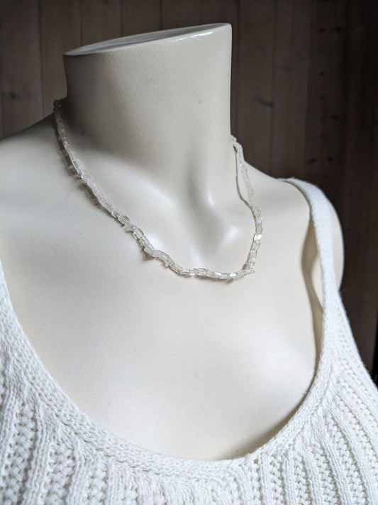 Collier avec labradorite blanche pierre de lune arc-en-ciel - Aurore Lune