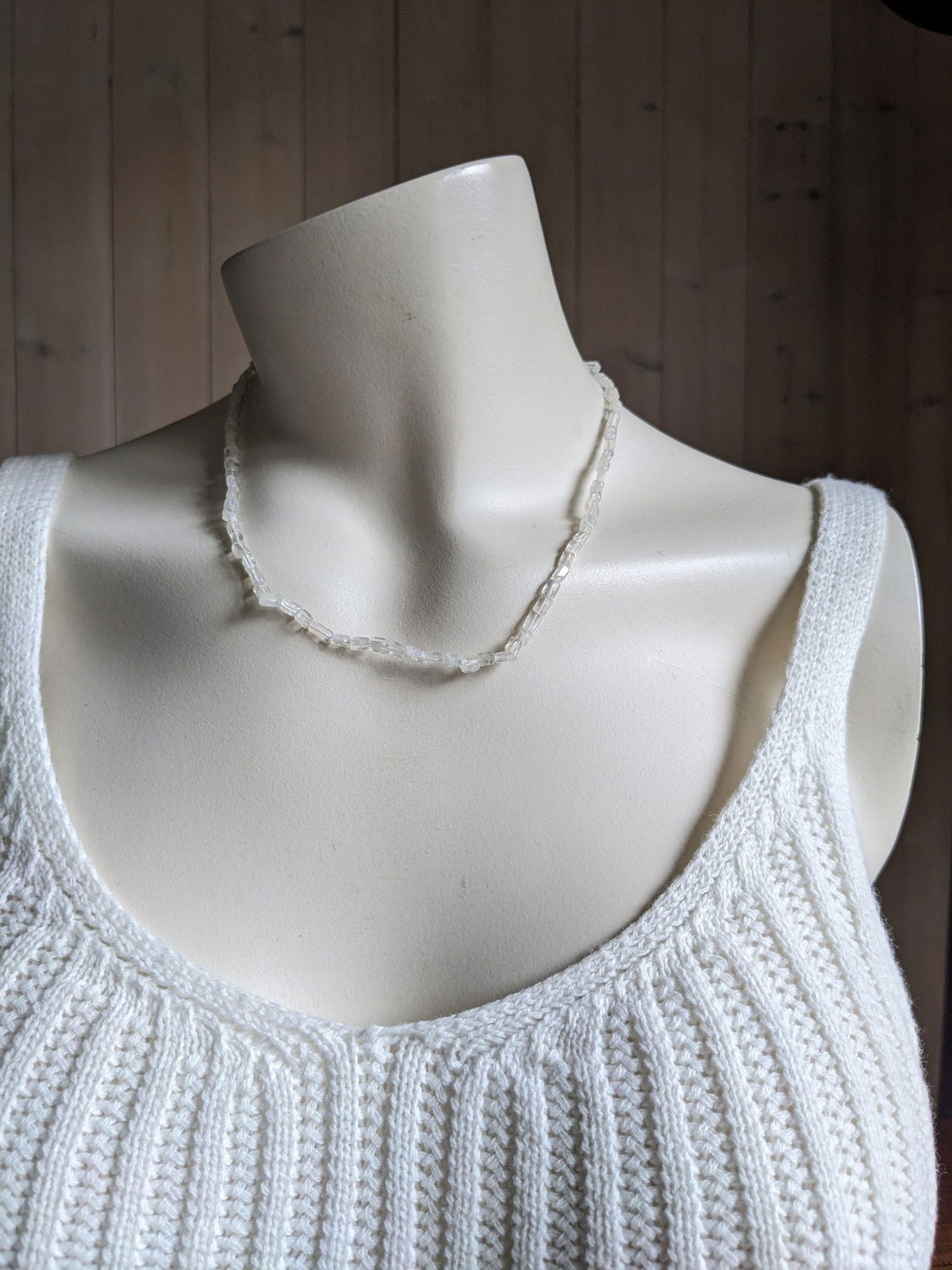 Collier avec labradorite blanche pierre de lune arc-en-ciel - Aurore Lune