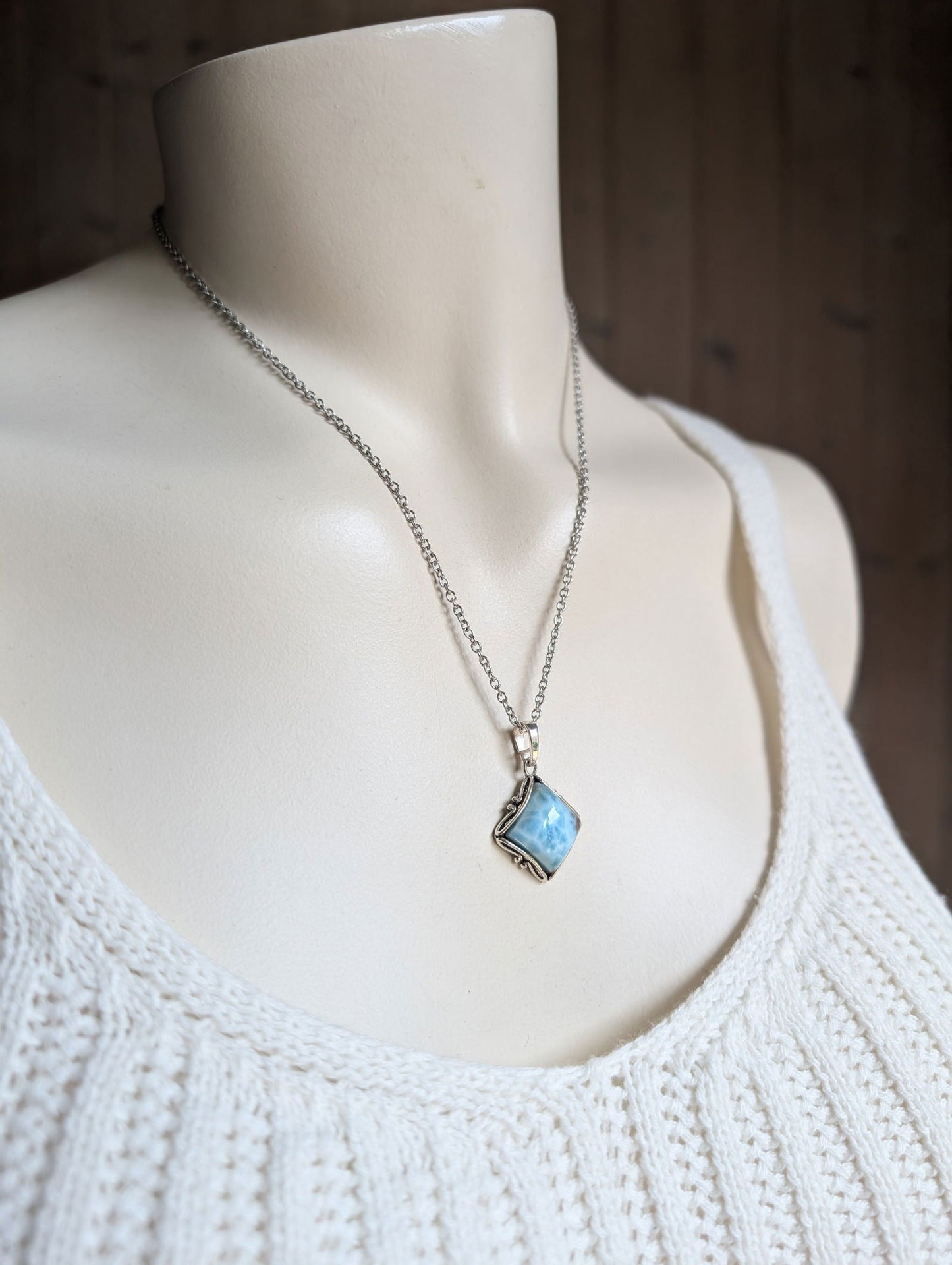 Collier avec larimar - Aurore Lune