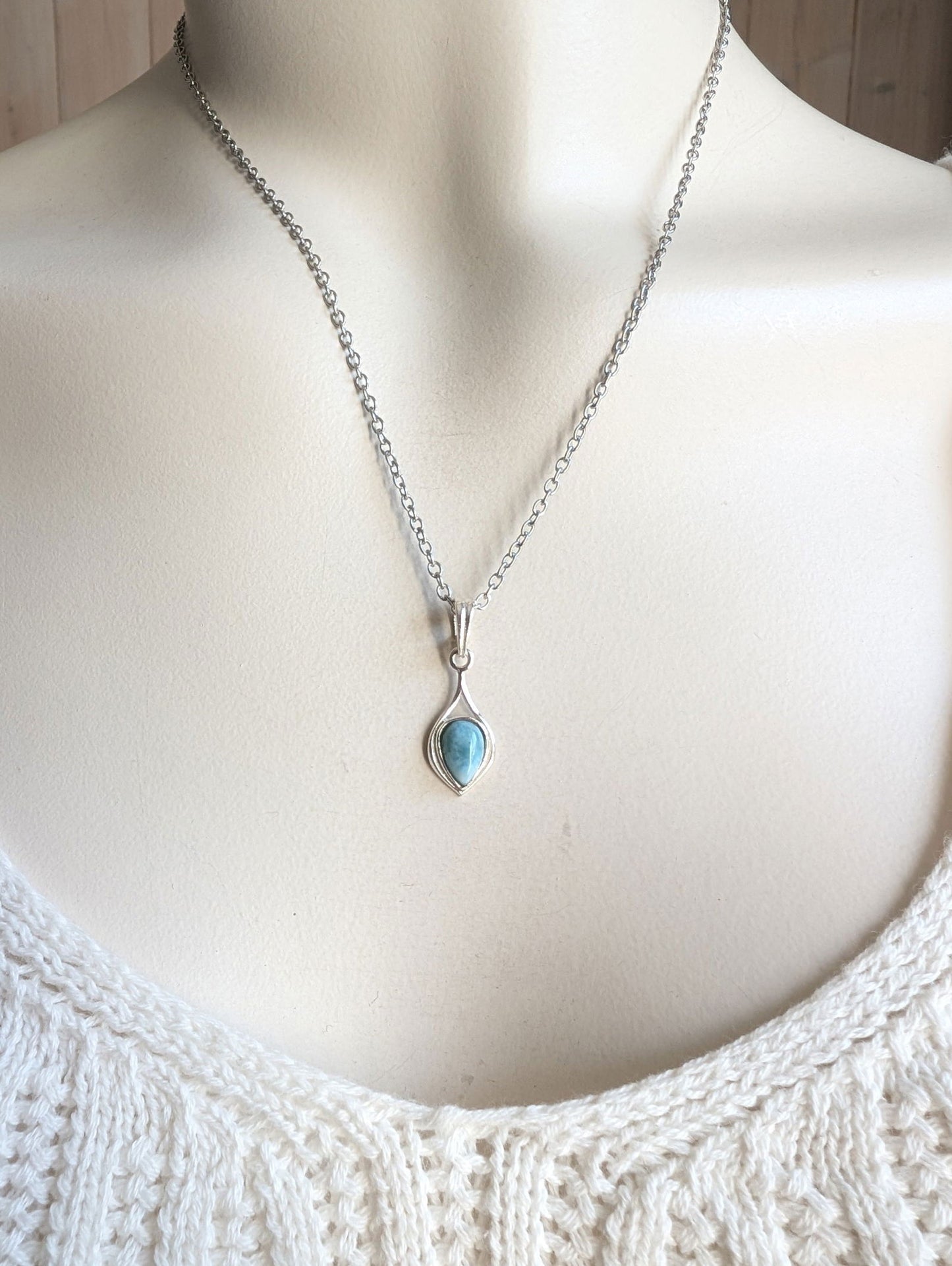 Collier avec larimar - Aurore Lune