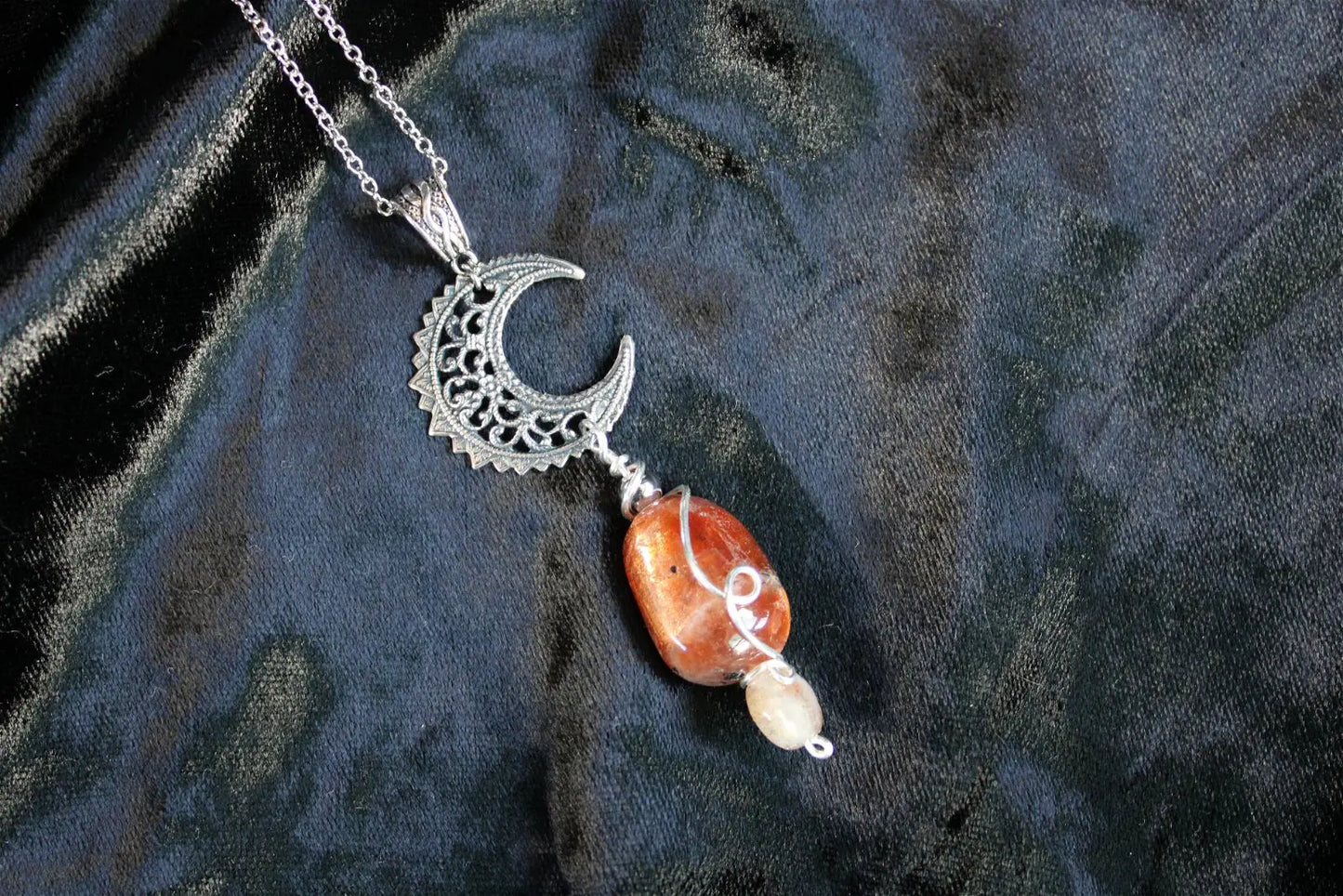 Collier avec lune et pierre de soleil * Eveil Spirituel * - Aurore Lune