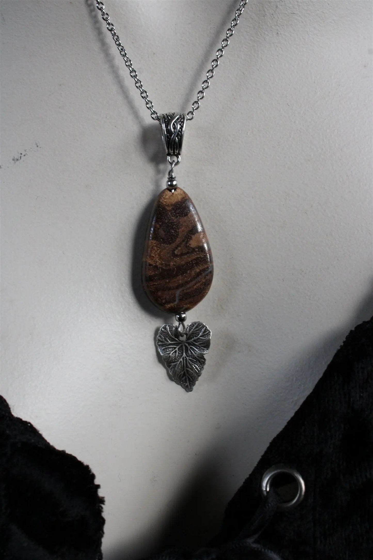 Collier avec opale boulder - Aurore Lune