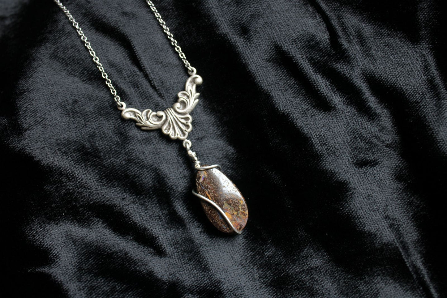 Collier avec opale boulder * River * - Aurore Lune