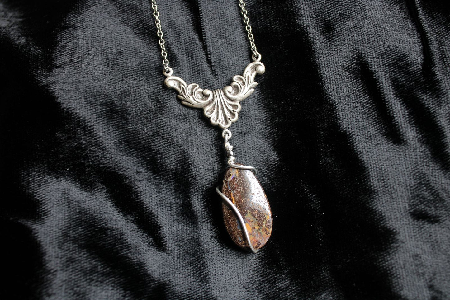 Collier avec opale boulder * River * - Aurore Lune