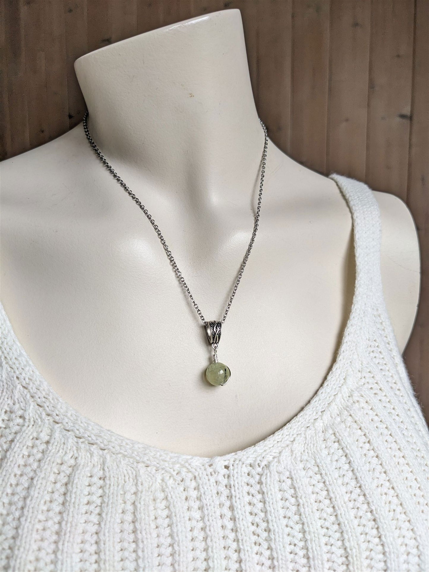 Collier avec prehnite - Aurore Lune