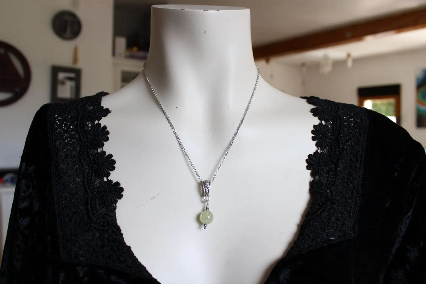 Collier avec prehnite - Aurore Lune