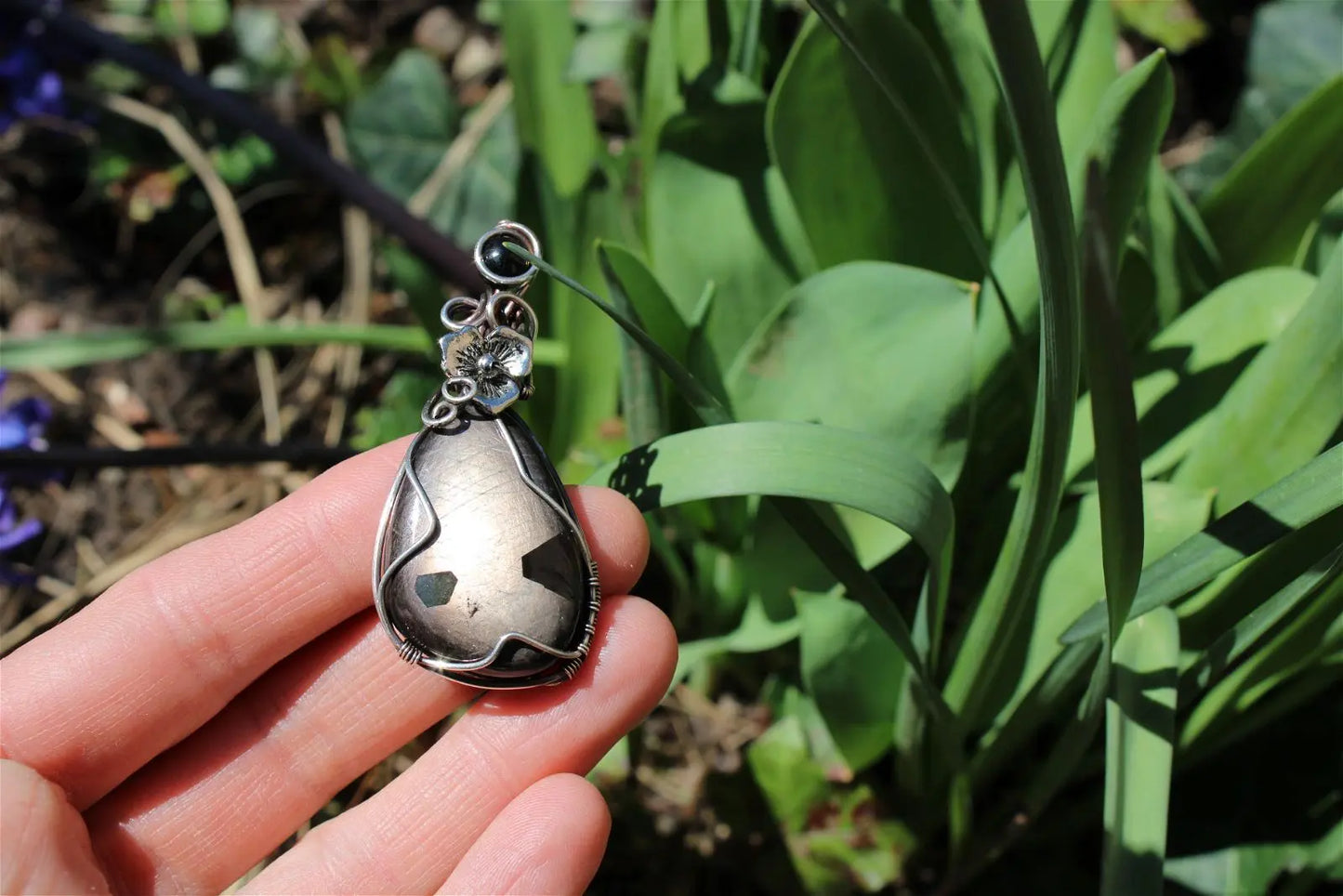 Collier avec saphir - corindon - Aurore Lune