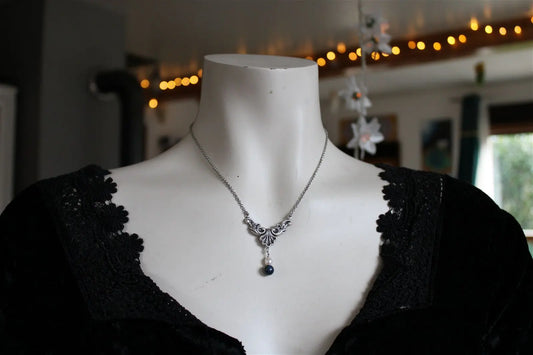 Collier baroque - elfique avec disthène bleu - Aurore Lune