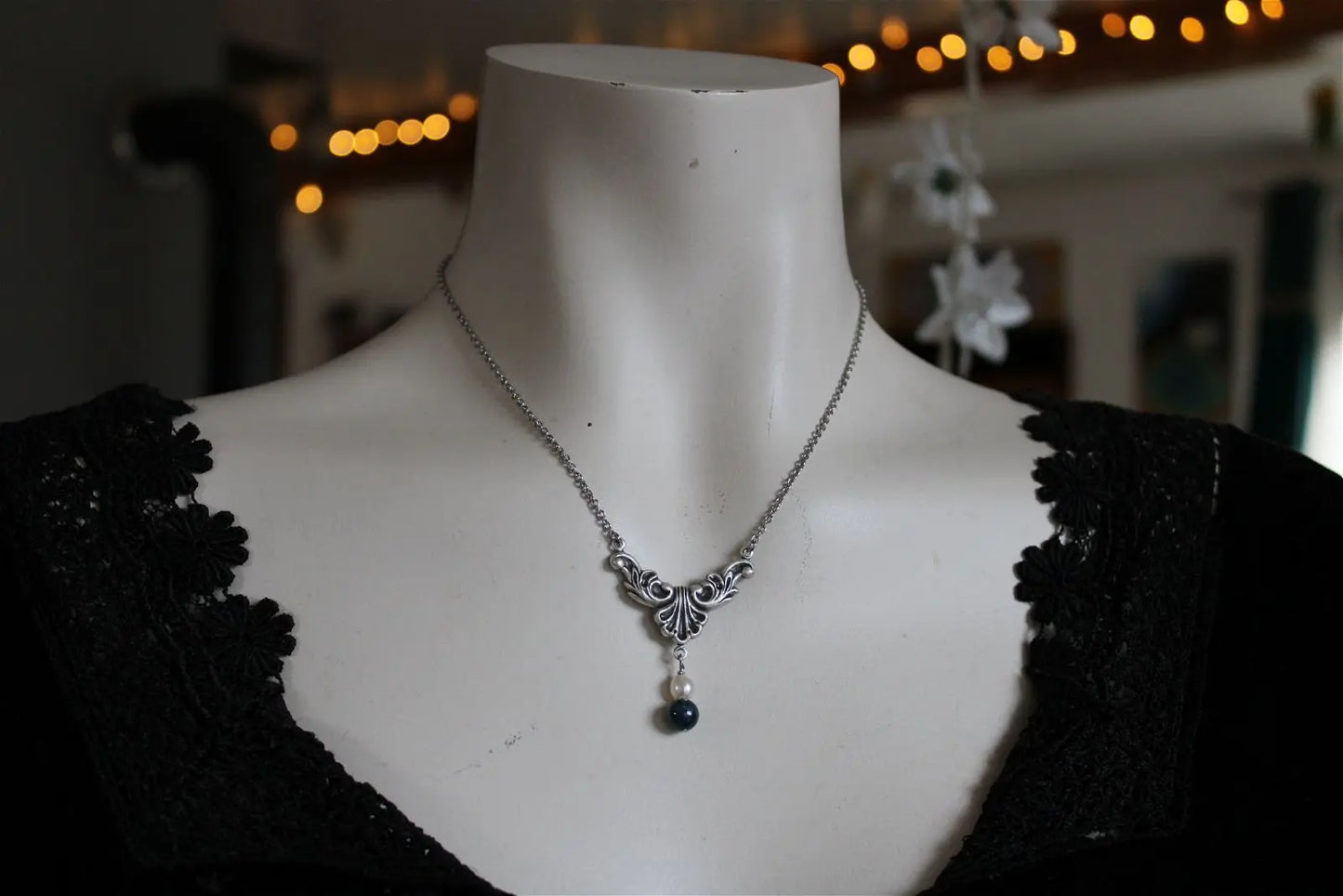 Collier baroque - elfique avec disthène bleu - Aurore Lune