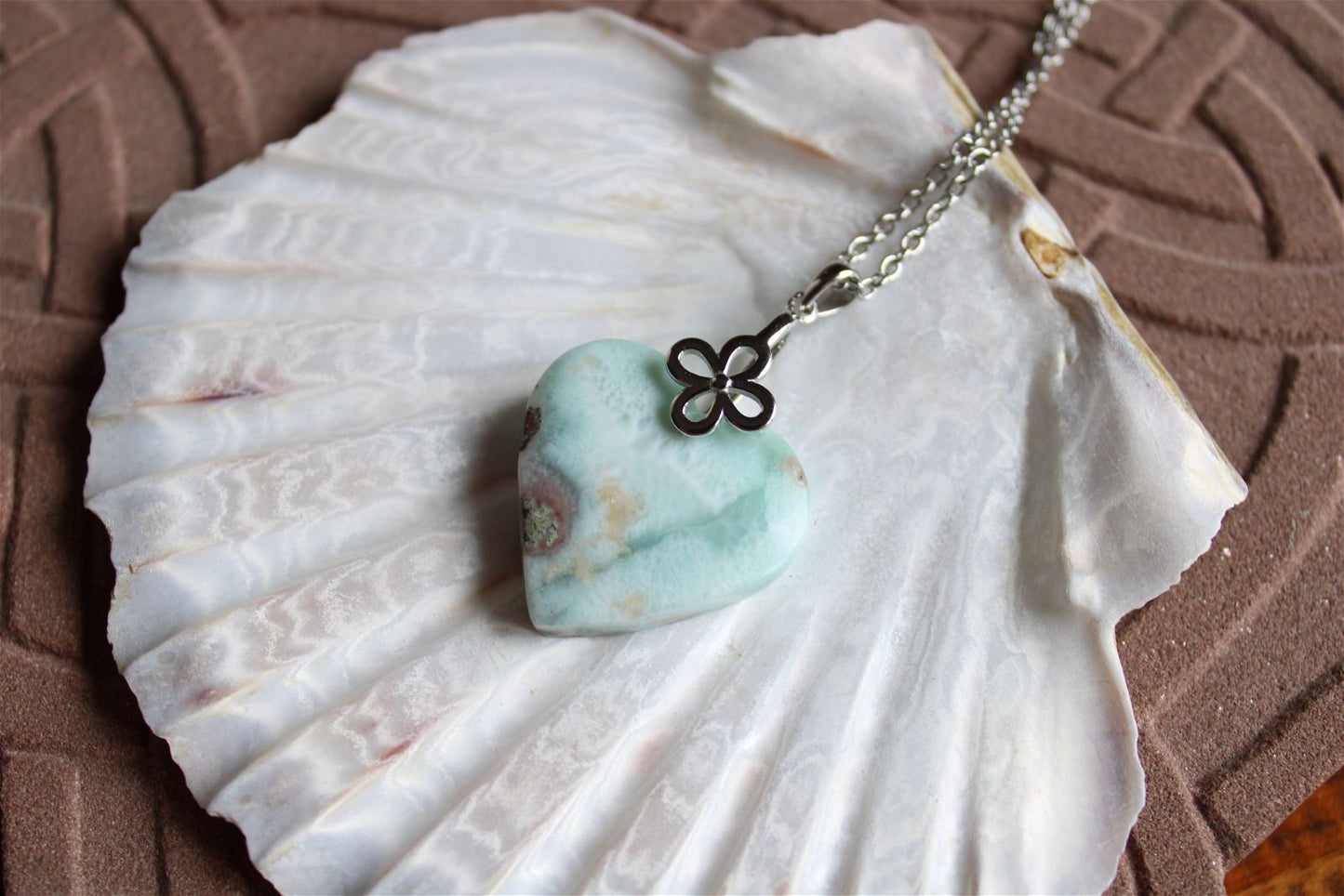 Collier cœur de larimar République Dominicaine - Aurore Lune