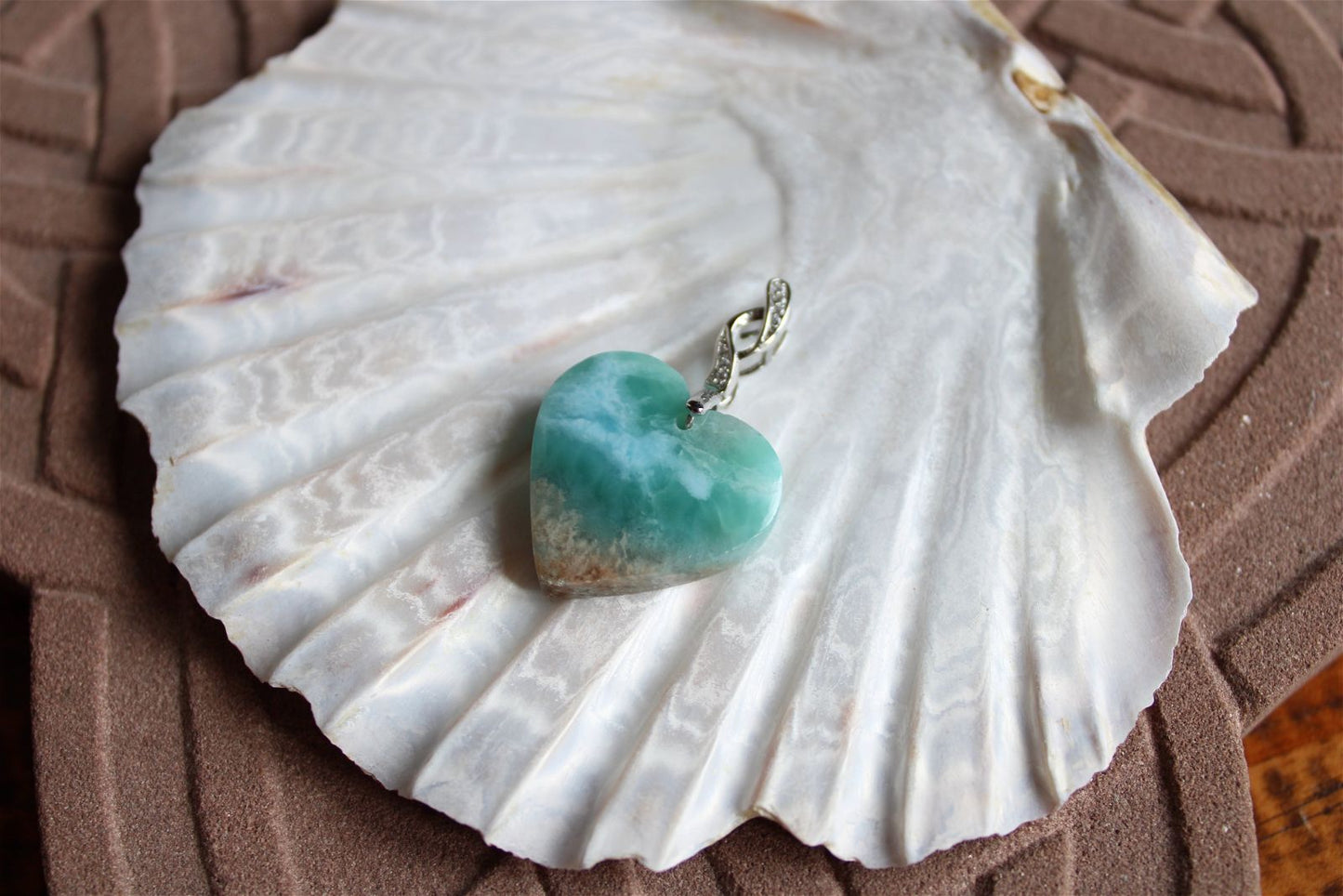 Collier cœur de larimar République Dominicaine - Aurore Lune