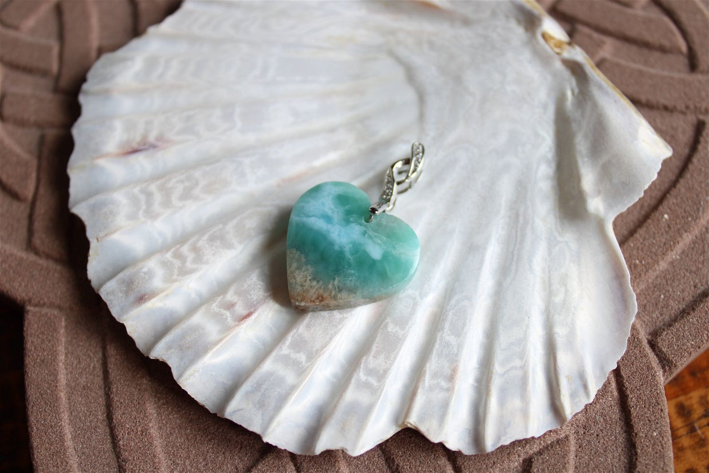 Collier cœur de larimar République Dominicaine - Aurore Lune