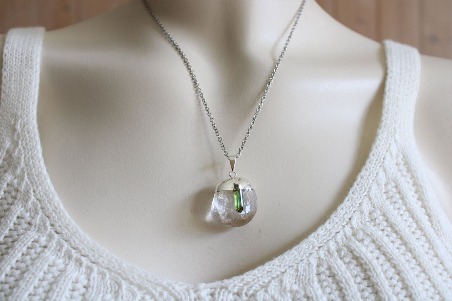 Collier cristal de roche et tourmaline verte avec chaîne - Aurore Lune