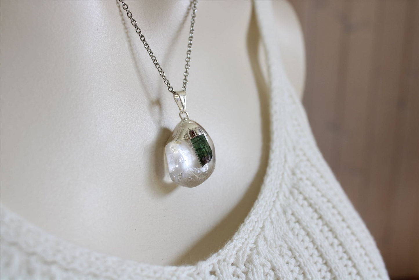 Collier cristal de roche et tourmaline verte avec chaîne - Aurore Lune