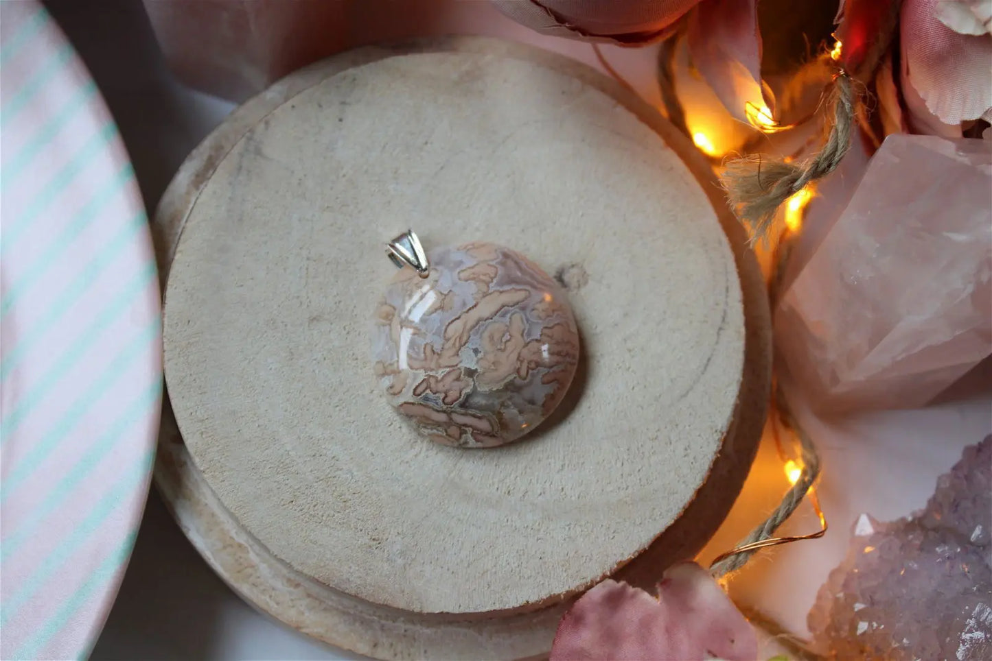 Collier de douceur en agate candy cotton - Aurore Lune
